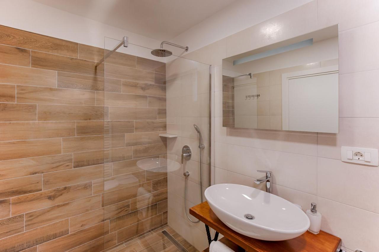 Two Bedroom Apartment Paris リエカ エクステリア 写真
